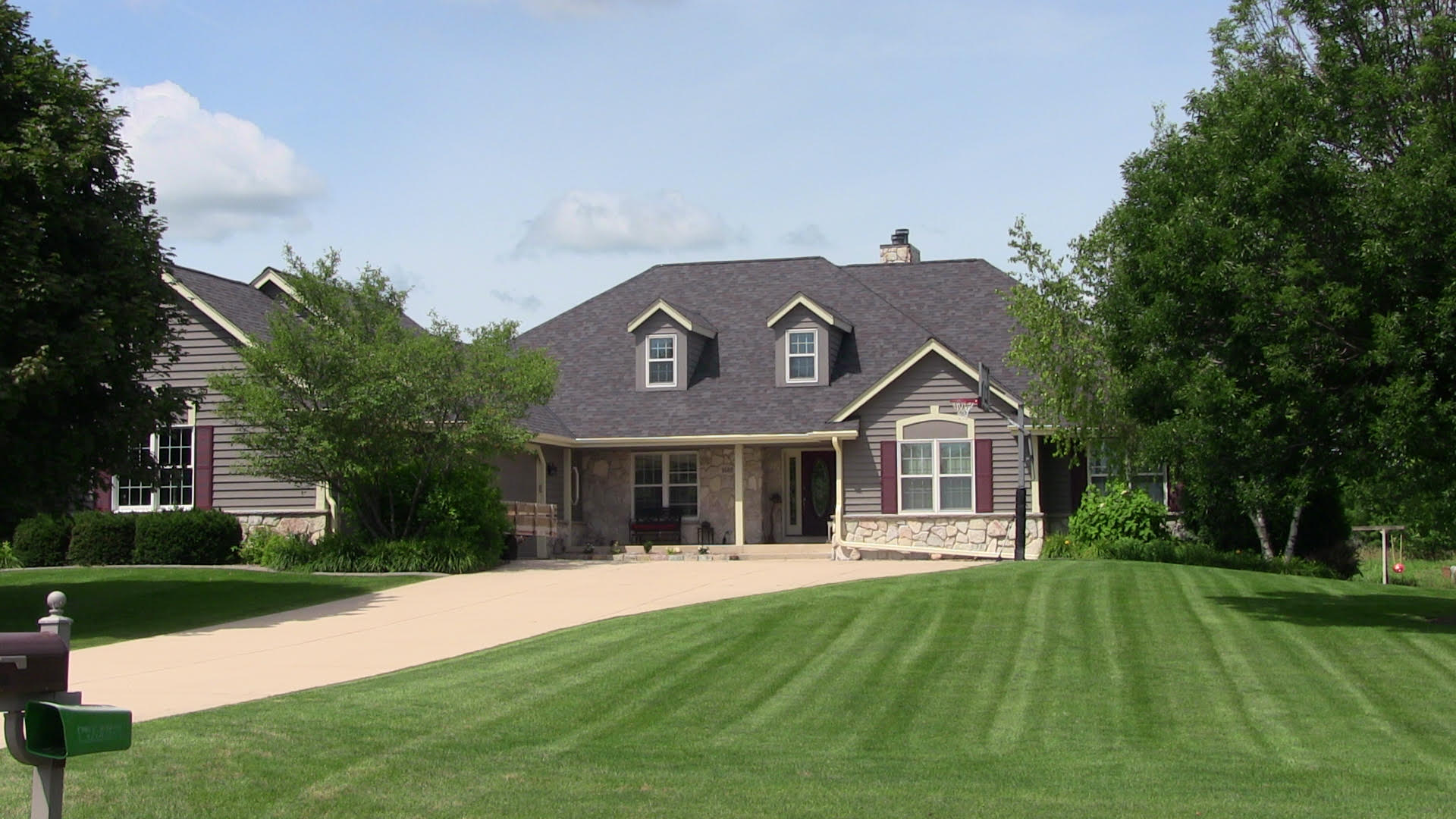 reliable roofing services in wisconsin milwaukee milestone xteriors