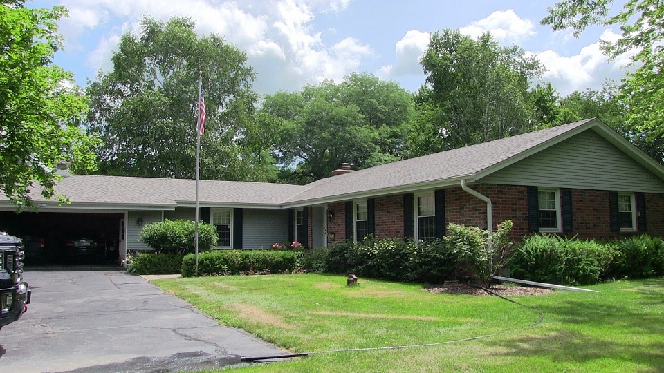 commercial roofing services in cedarbur wisconsin